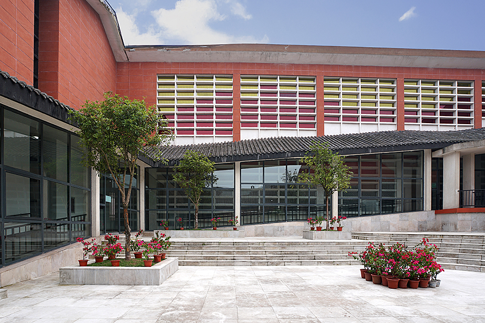 INDOOR-Danxia Exhibition Center — 4