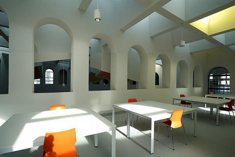 INDOOR-Library and Information Center-Guizhou Media Vocational and Technical Unisesity — 10