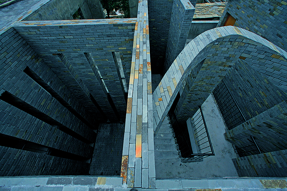 INDOOR-Huaxi Stone Town Bailong Miao Village Folk Complex — 4