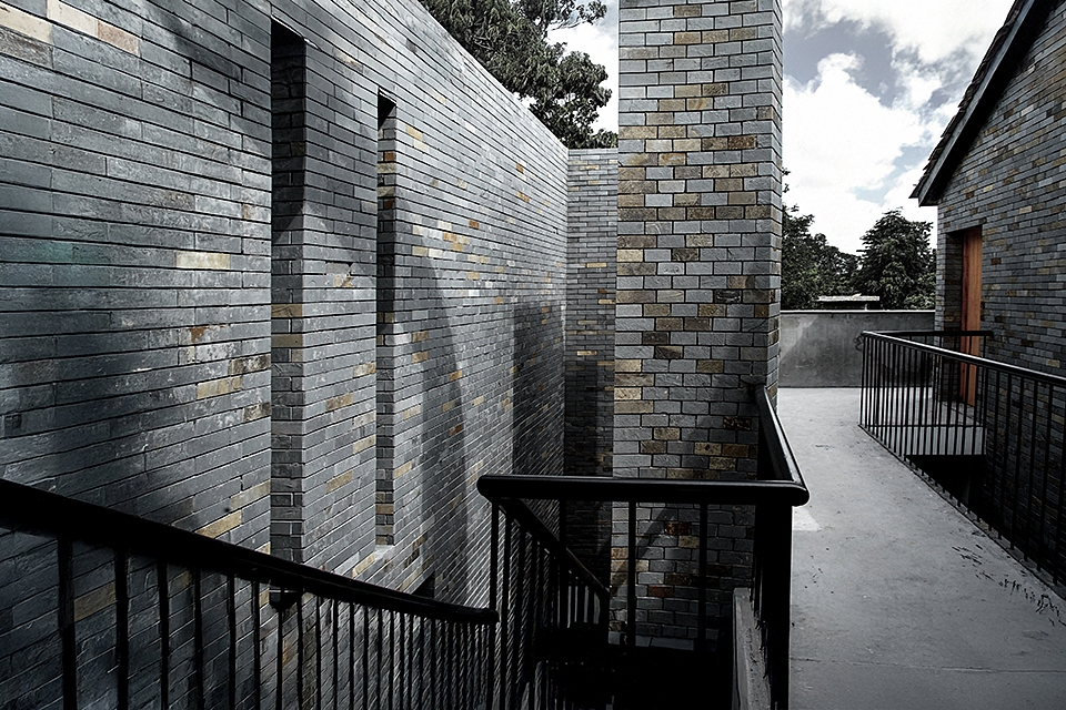 INDOOR-Huaxi Stone Town Bailong Miao Village Folk Complex — 5