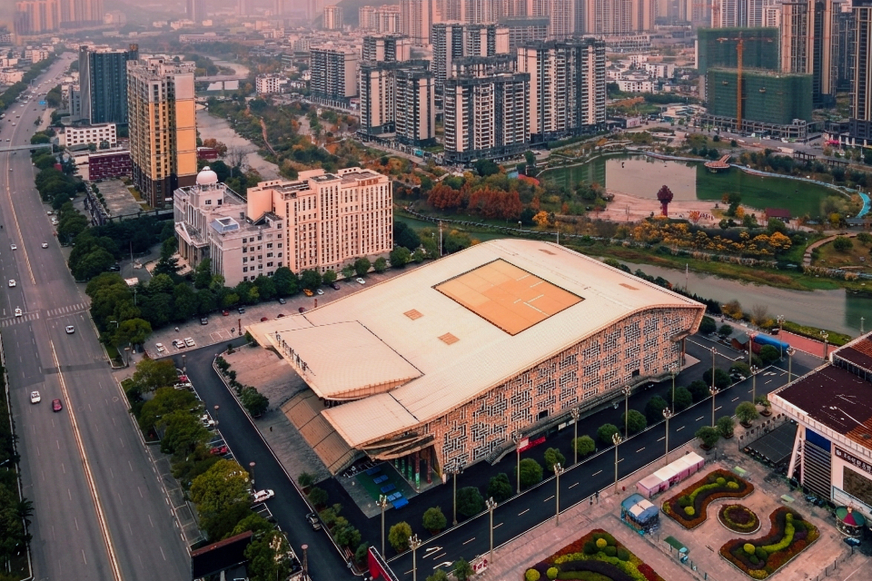 Tongren Gymnasium — 2