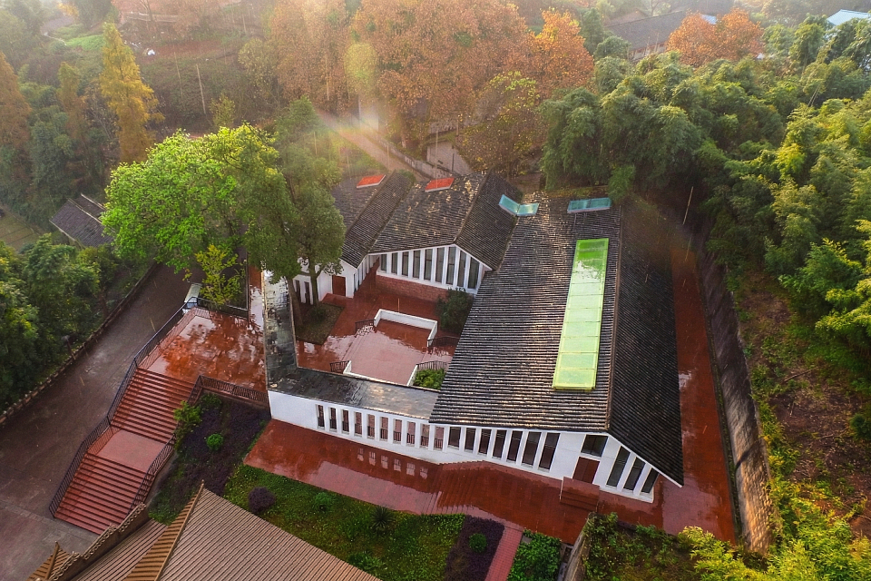 Memorial Hall — 3