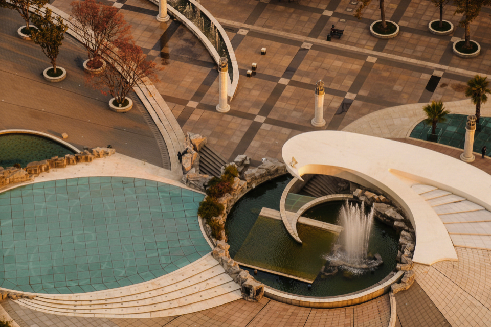 Grand Cross Plaza — 4