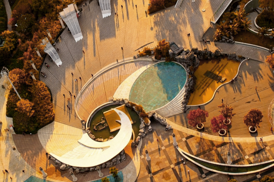 Grand Cross Plaza — 5