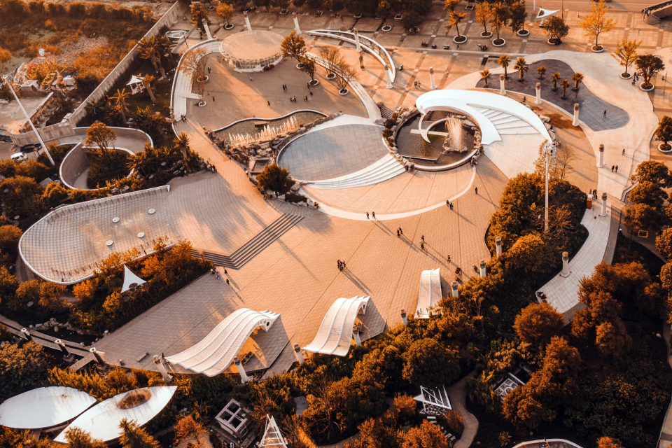 Grand Cross Plaza — 6