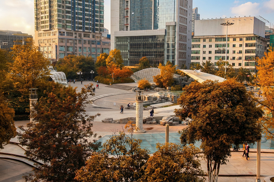 Grand Cross Plaza — 12