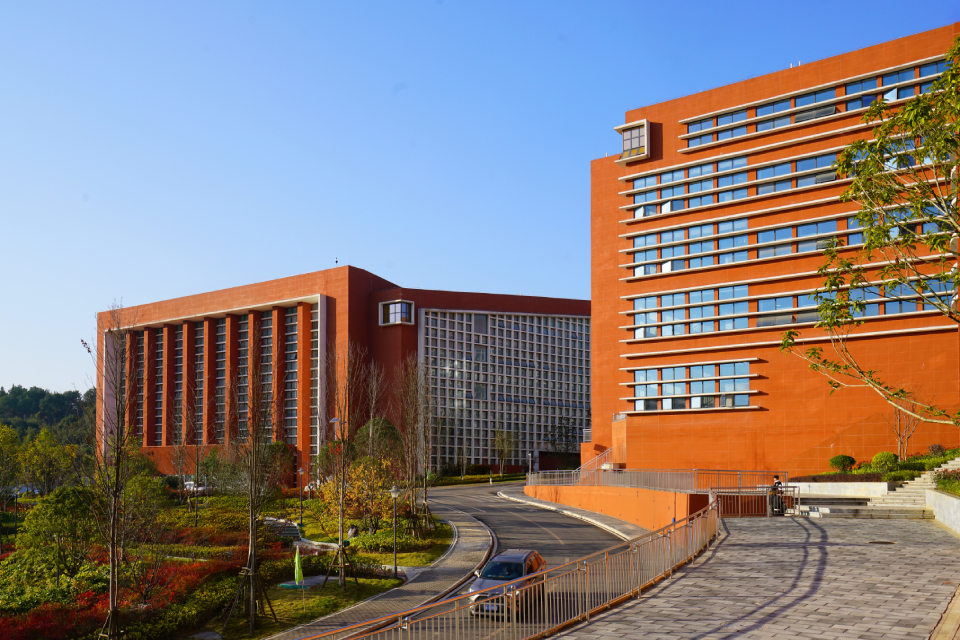 The Media Vocational and Technical University — 8