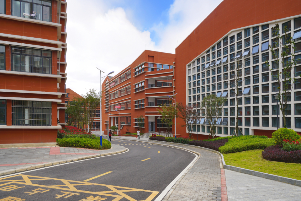 The Media Vocational and Technical University — 9