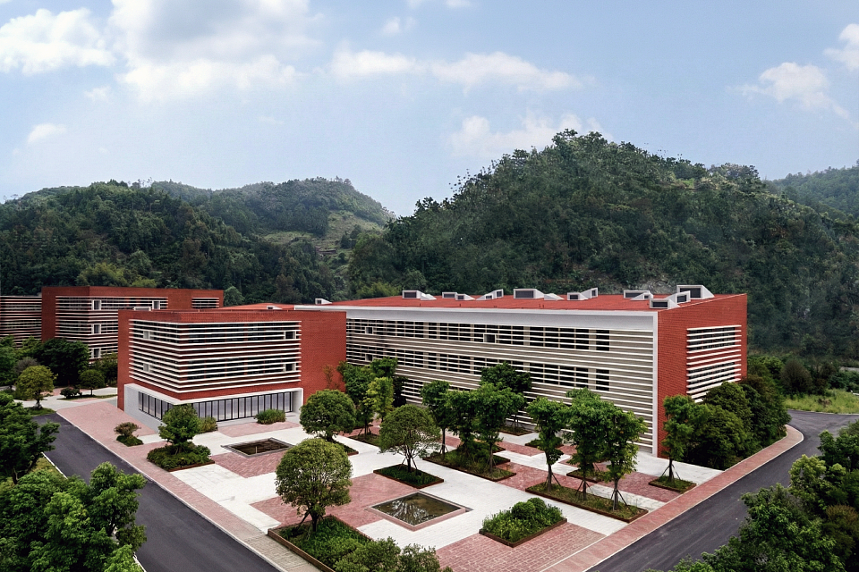 Qiannan Mountain Fire and Emergency Rescue Training Center — 16